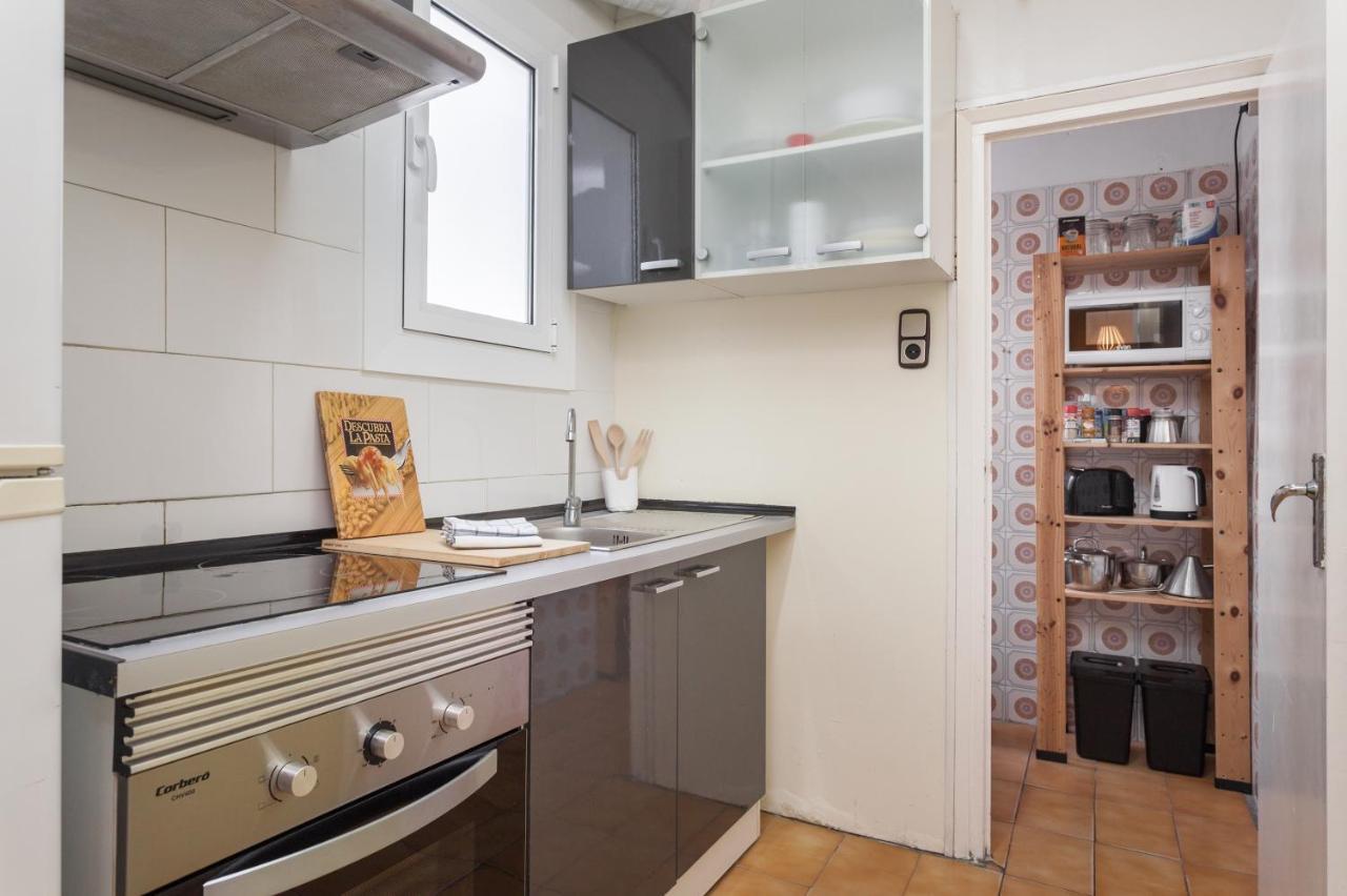 Apartamento Con Encanto, Luminoso Y Tranquilo Apartment L'Hospitalet de Llobregat Exterior photo