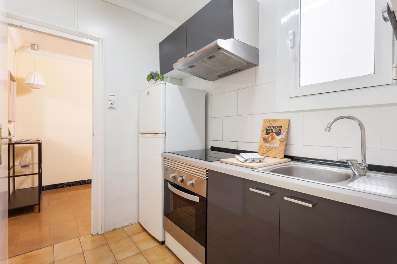 Apartamento Con Encanto, Luminoso Y Tranquilo Apartment L'Hospitalet de Llobregat Exterior photo